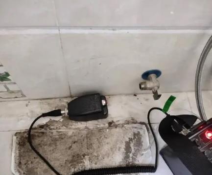 长春屋顶漏水维修公司分享下卫生间漏水的危害及解决方法